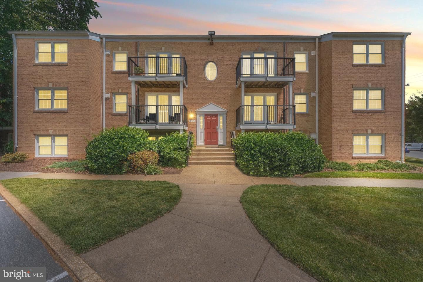 9485 Fairfax Boulevard #303 photo 1