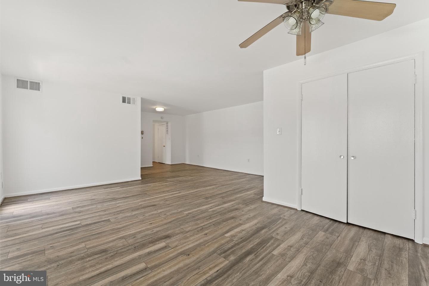 9485 Fairfax Boulevard #303 photo 16