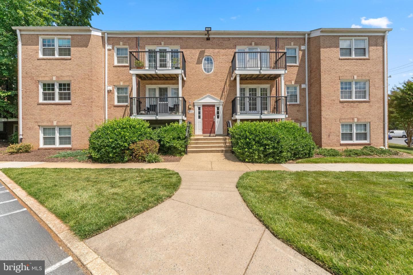 9485 Fairfax Boulevard #303 photo 2