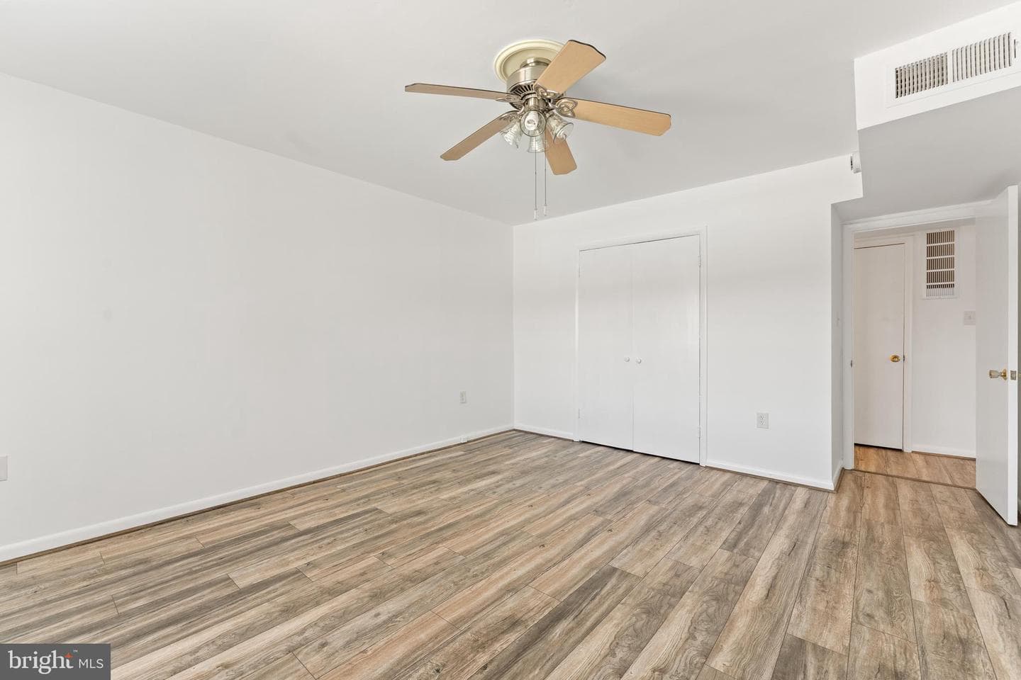 9485 Fairfax Boulevard #303 photo 20