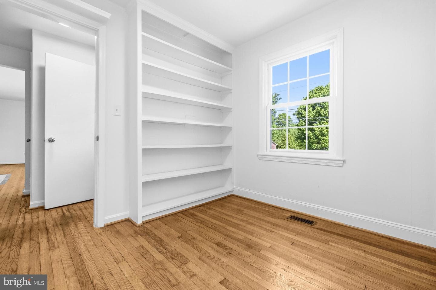 10705 Oak Pl photo 14