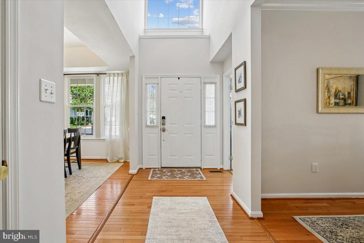 9802 Cresence Way photo 3