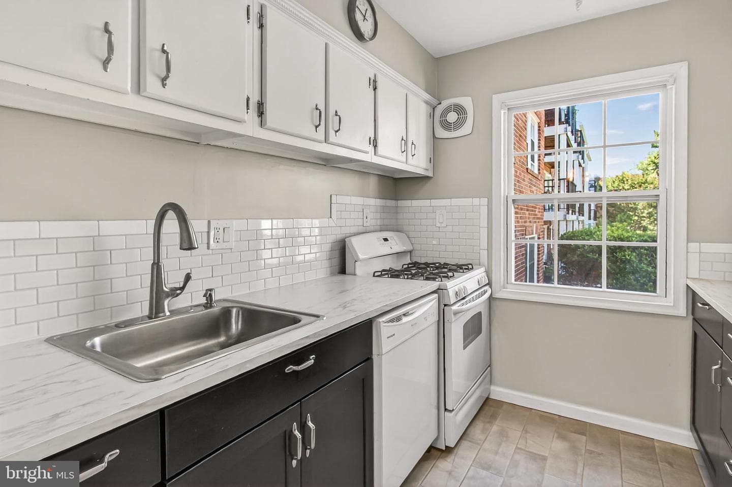 9445 Fairfax Boulevard #102 photo 11