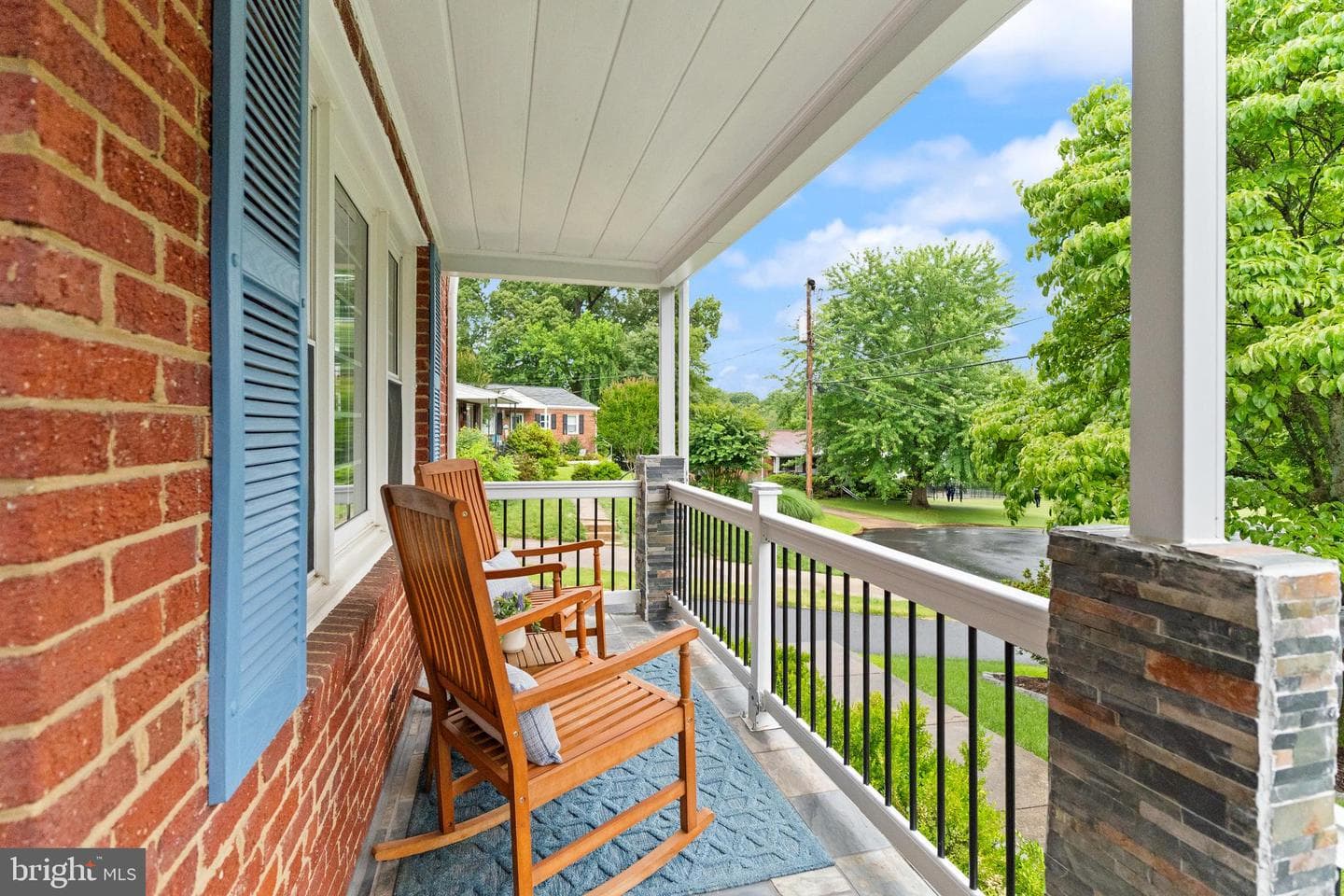 3912 Fairview Drive photo 3