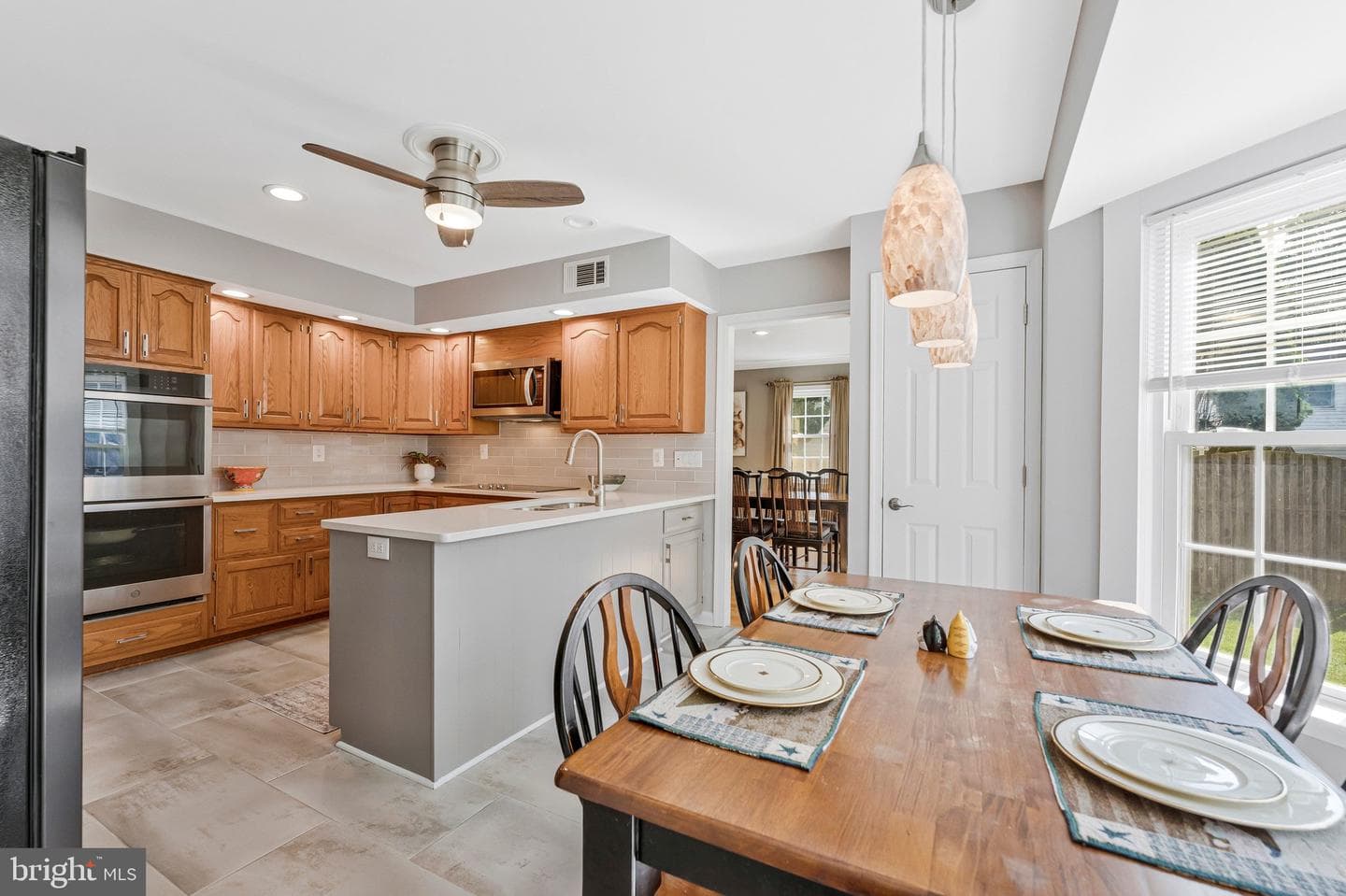 10371 Stratford Avenue photo 10