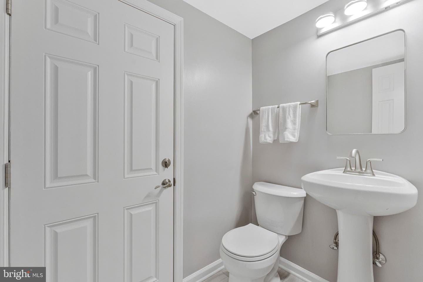 10371 Stratford Avenue photo 23
