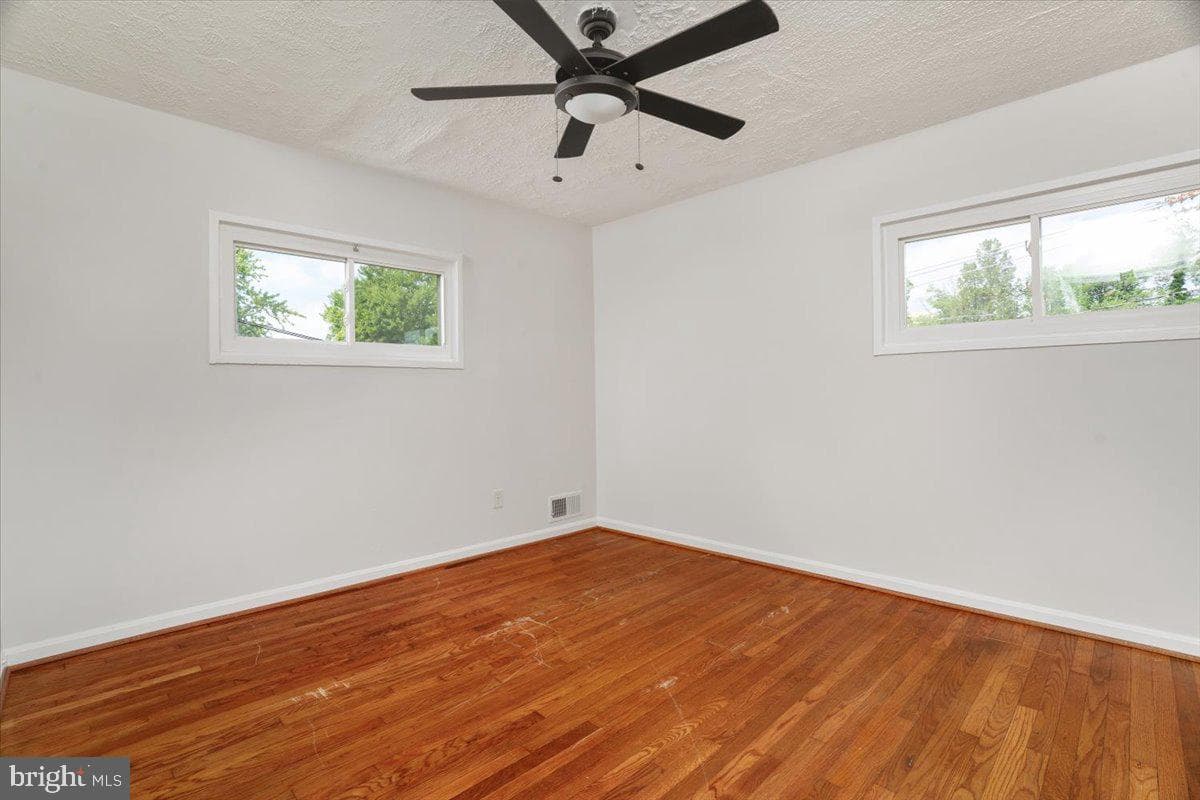 10623 Maple Street photo 14