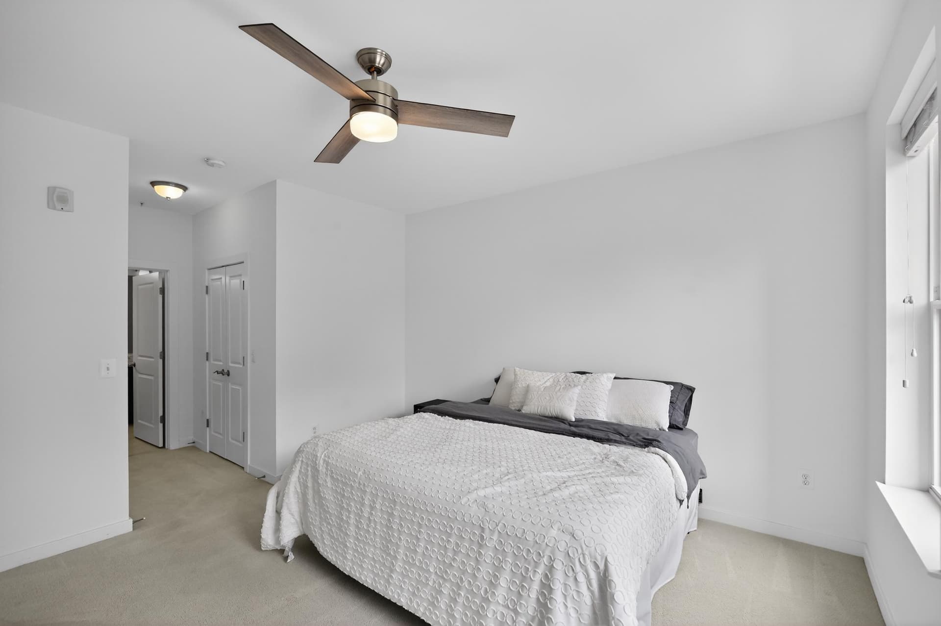 9430 Silver King Court #103 photo 8