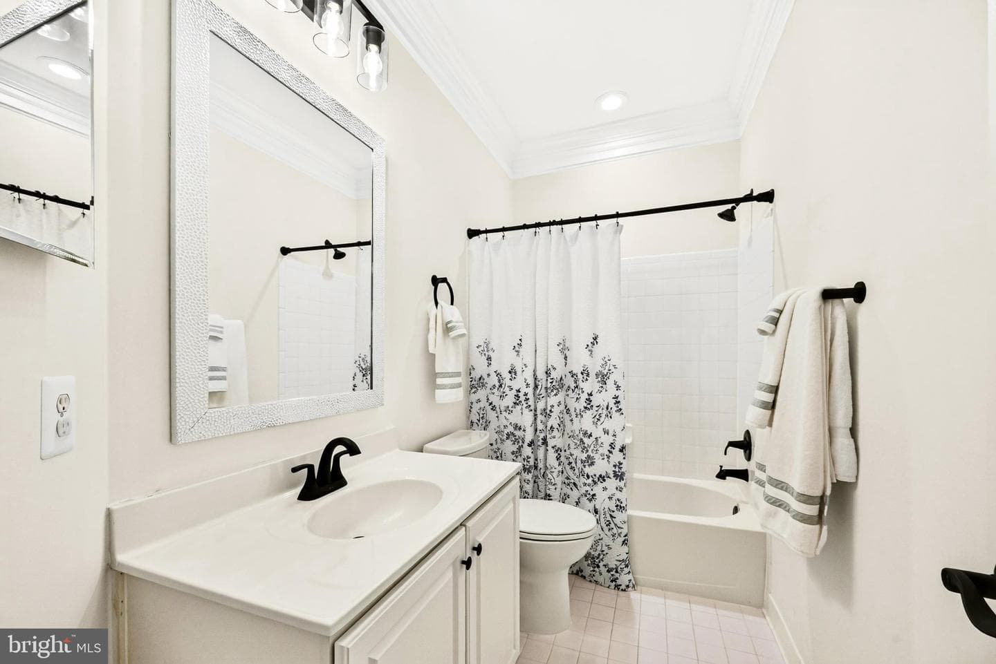 3860 Farrcroft Drive photo 31