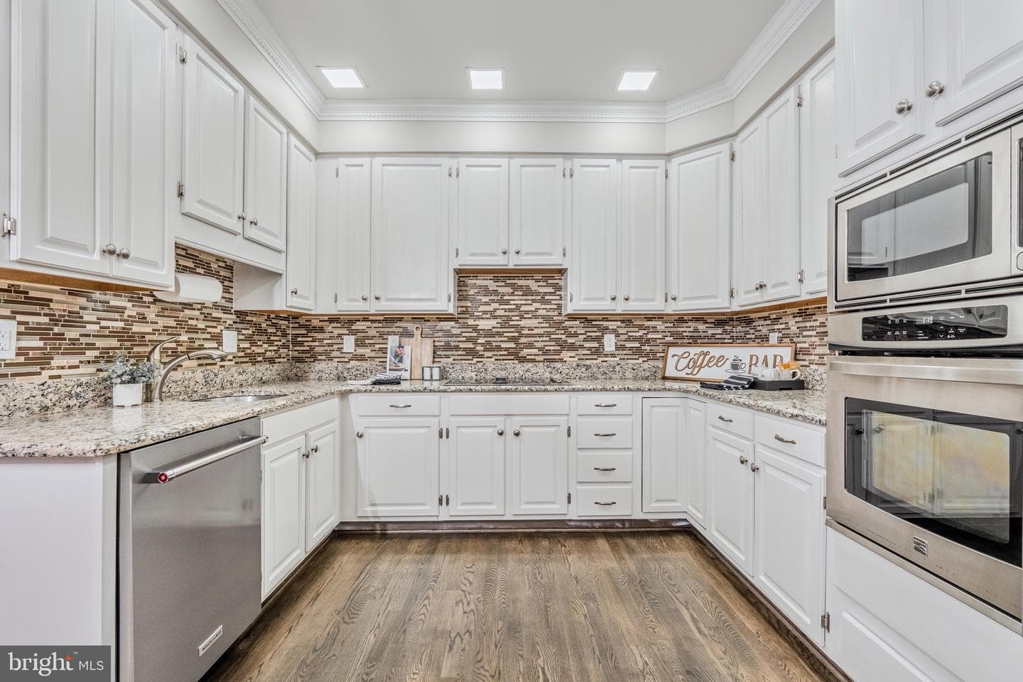 10449 Breckinridge Lane photo 10
