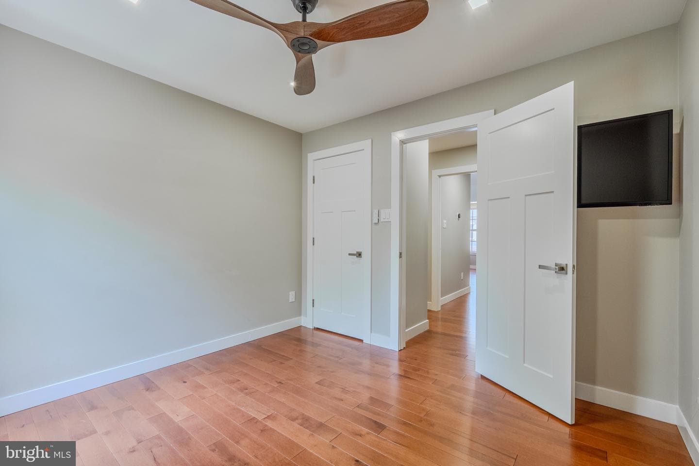 10449 Breckinridge Lane photo 26