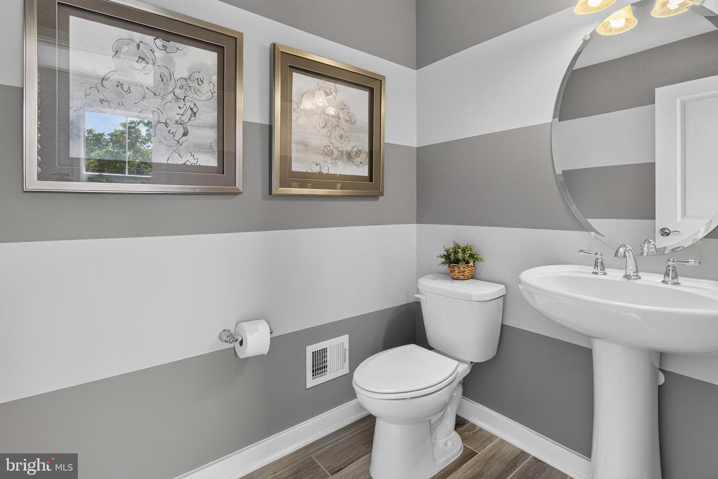 3957 Oak Street photo 41