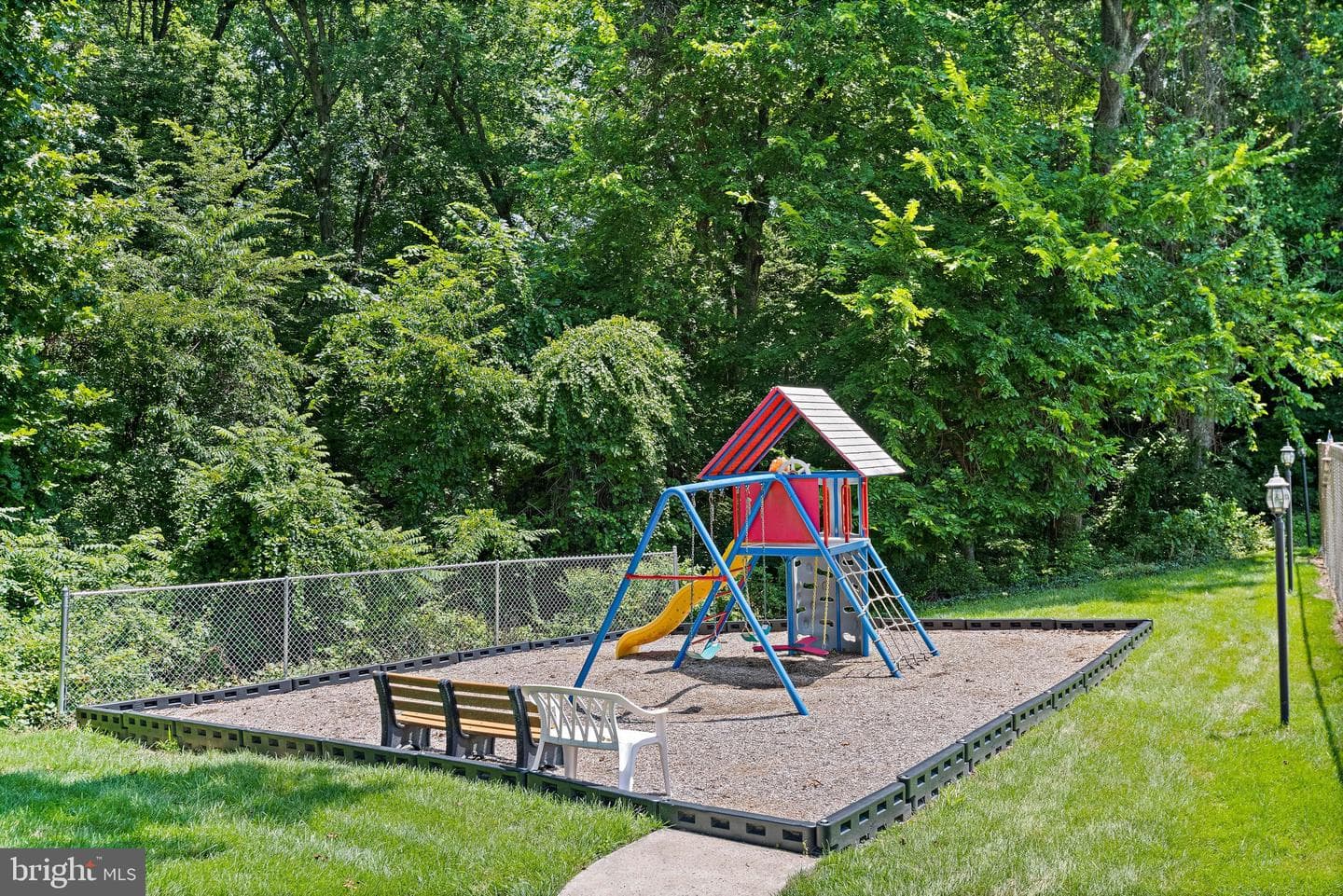 3860 Lyndhurst Drive #101 photo 27