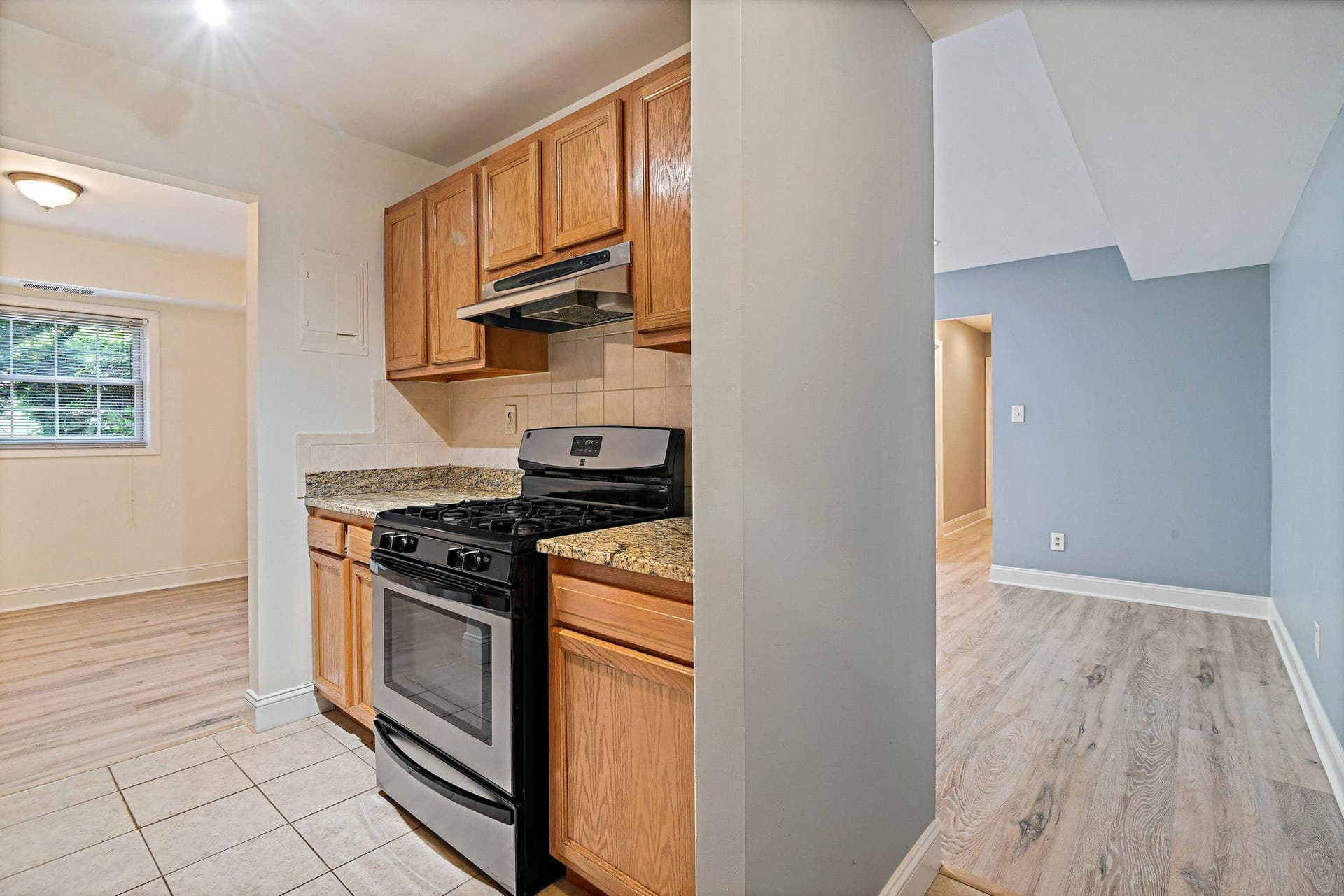3860 Lyndhurst Drive #101 photo 6