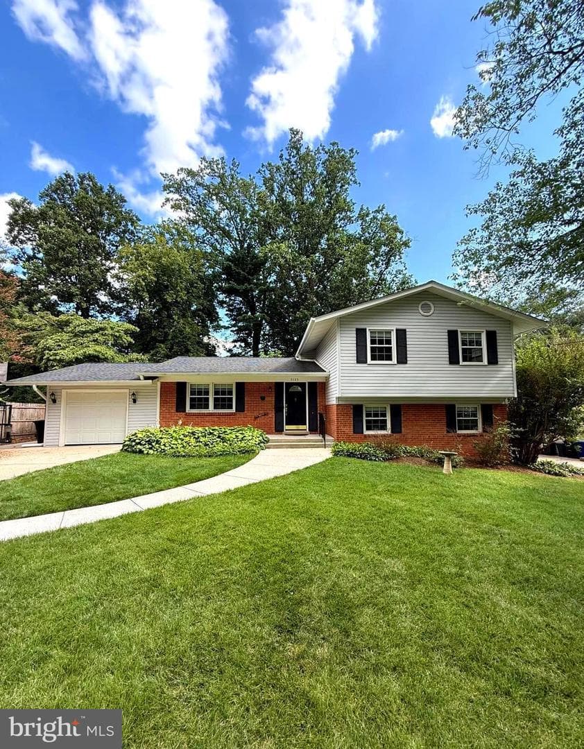 3135 Fair Woods photo 1
