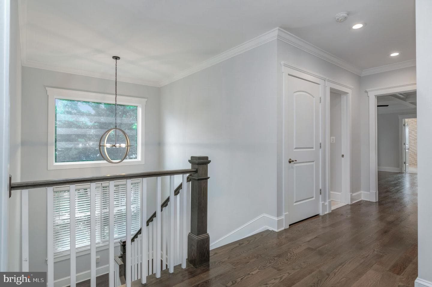 10704 Warwick Avenue photo 21