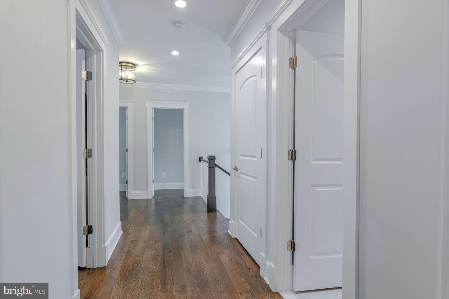 10704 Warwick Avenue photo 22