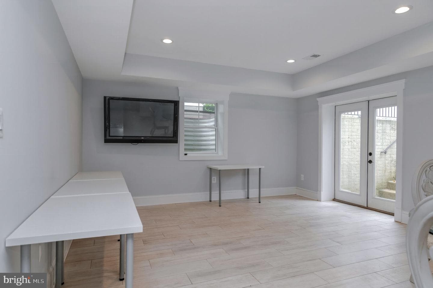 10704 Warwick Avenue photo 54