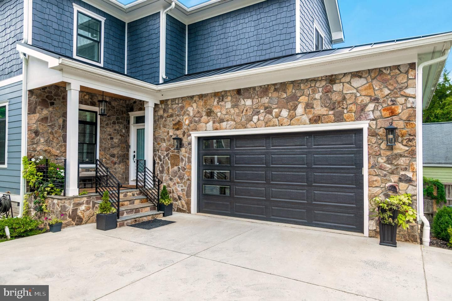 10704 Warwick Avenue photo 62
