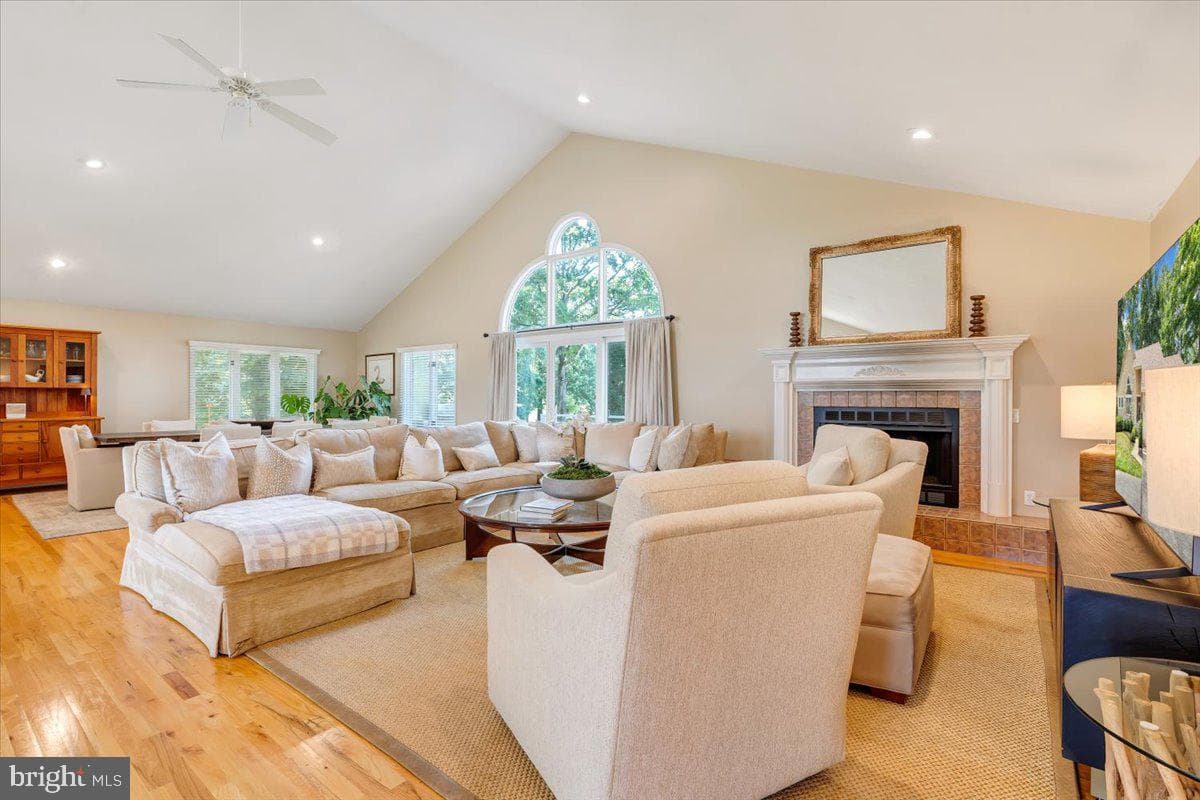435 Cross Harbour Drive photo 13