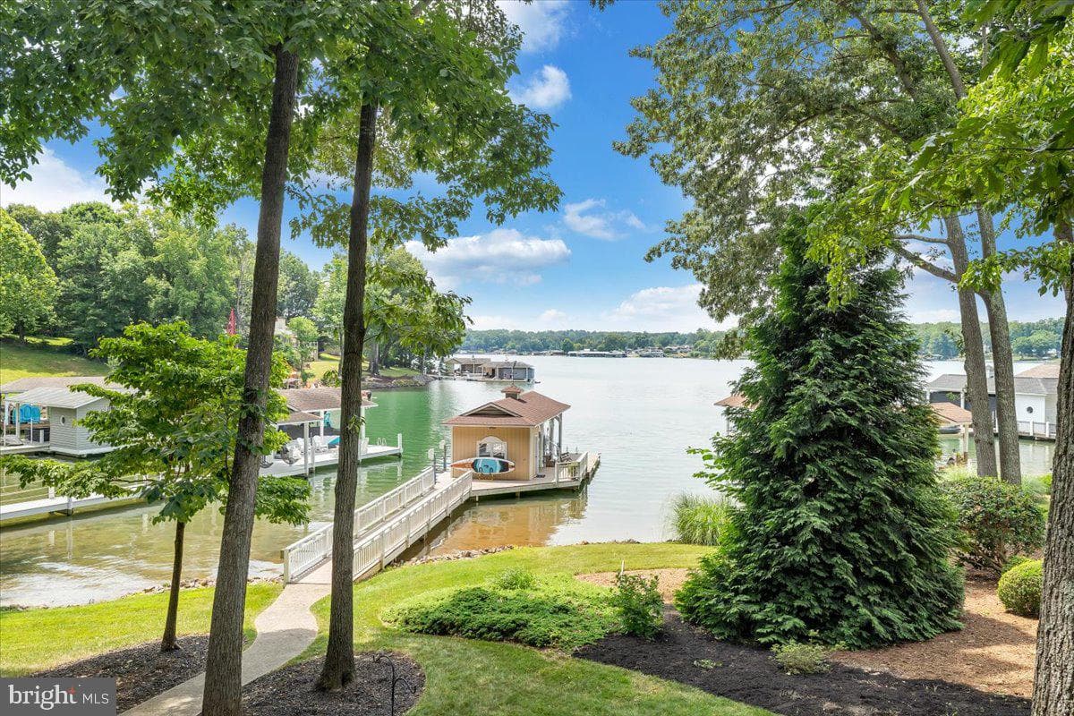 435 Cross Harbour Drive photo 5