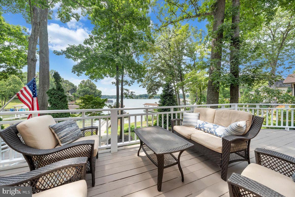 435 Cross Harbour Drive photo 96