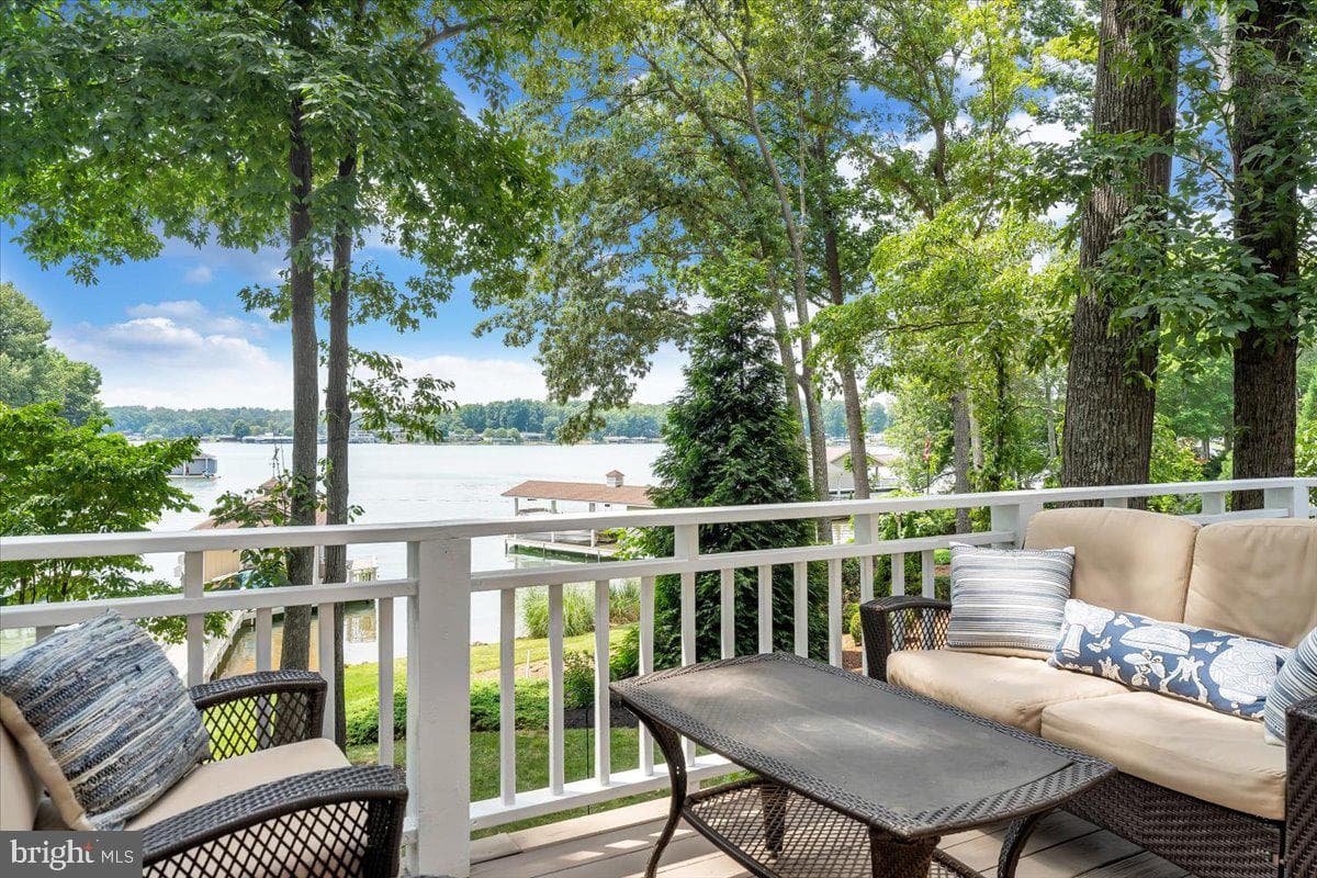 435 Cross Harbour Drive photo 97