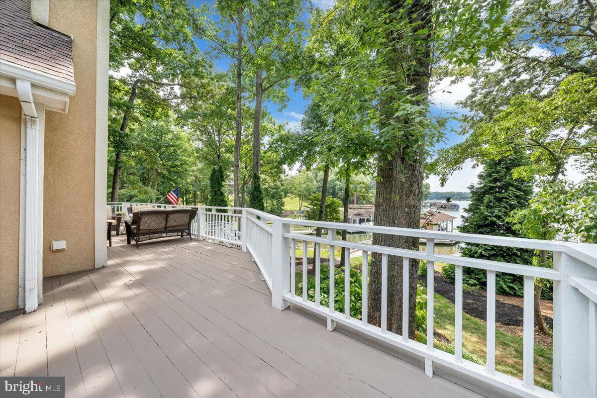 435 Cross Harbour Drive photo 98