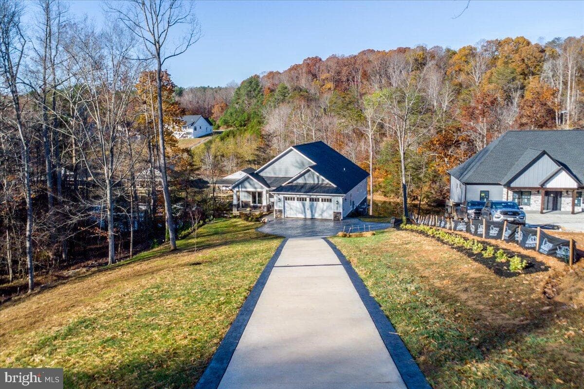 172 Lakewatch Circle photo 109
