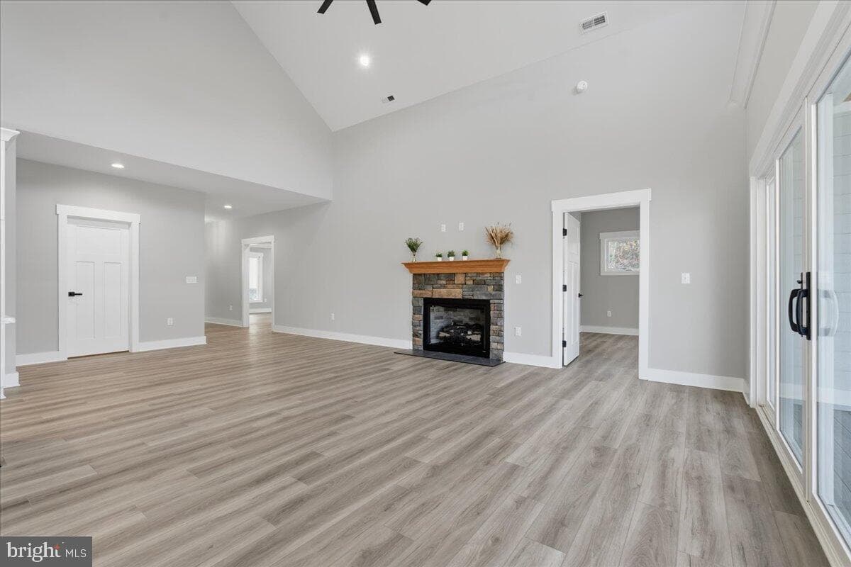 172 Lakewatch Circle photo 17