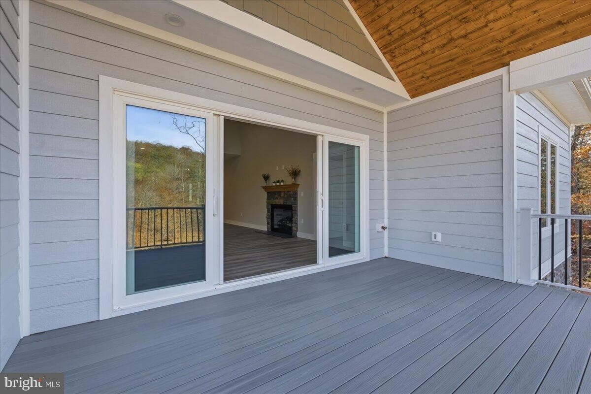 172 Lakewatch Circle photo 24