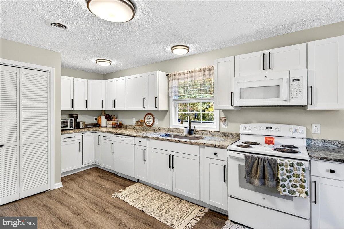 565 Venable Road photo 35