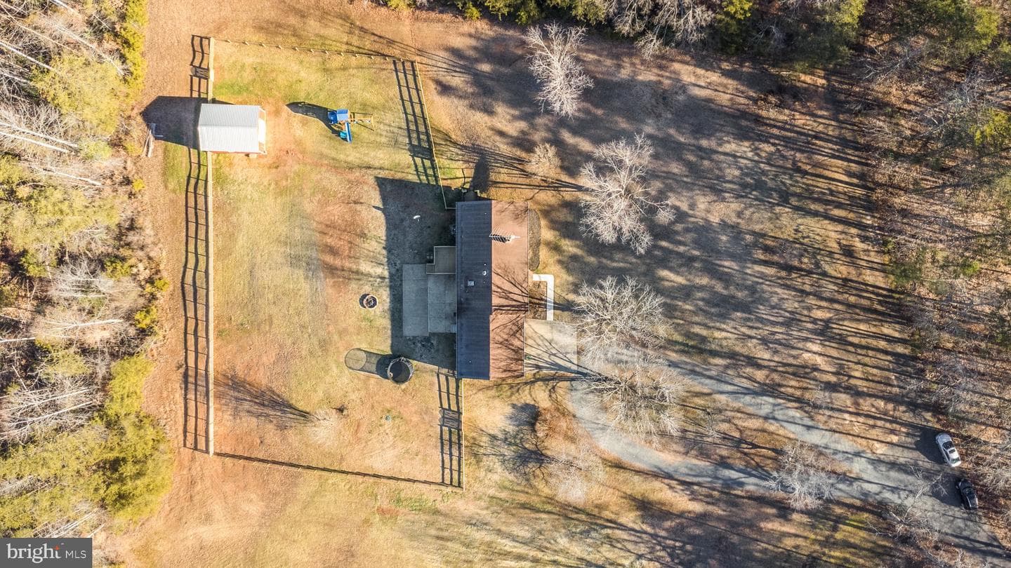 14100 Embrey Lane photo 34