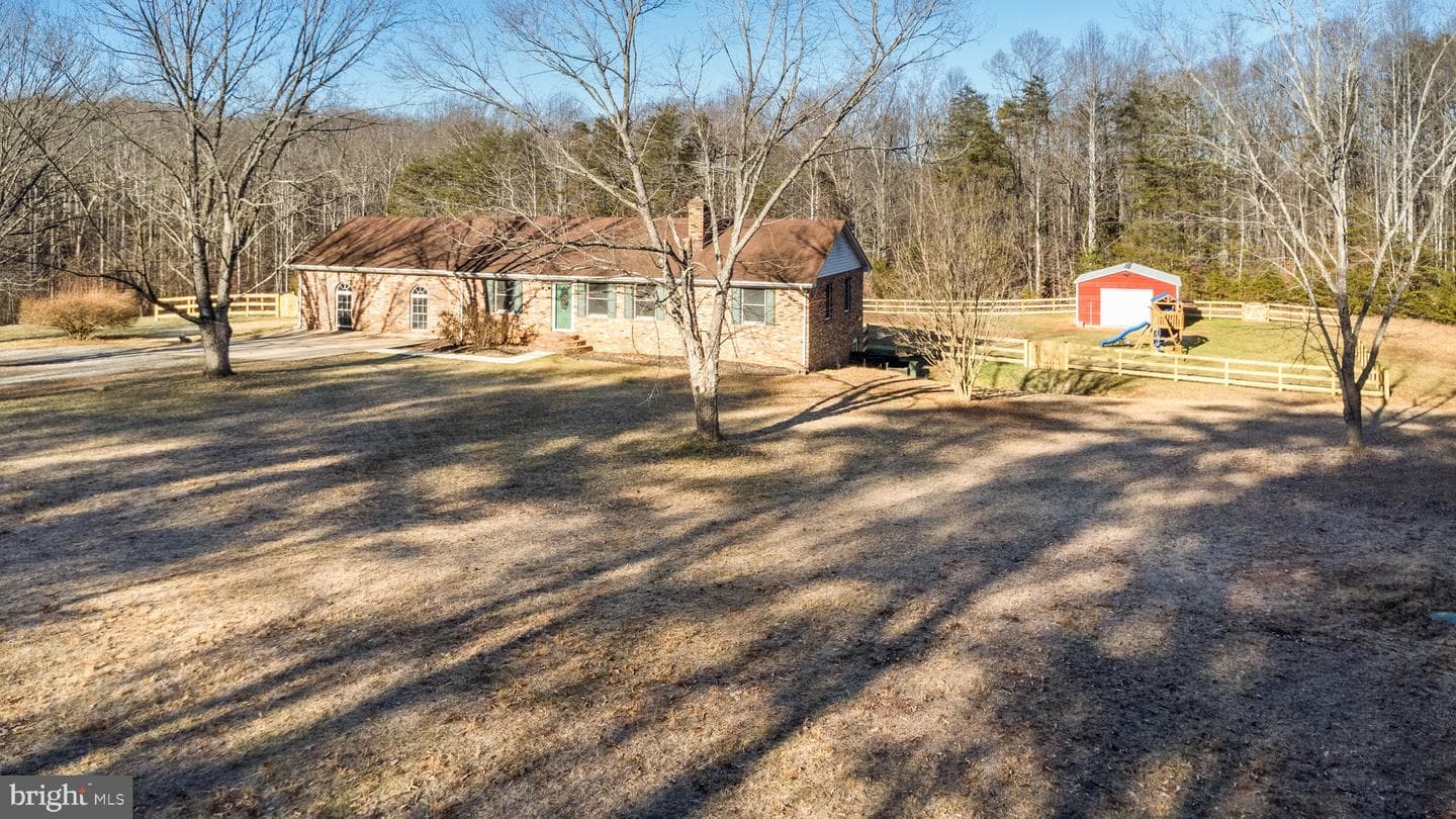 14100 Embrey Lane photo 38