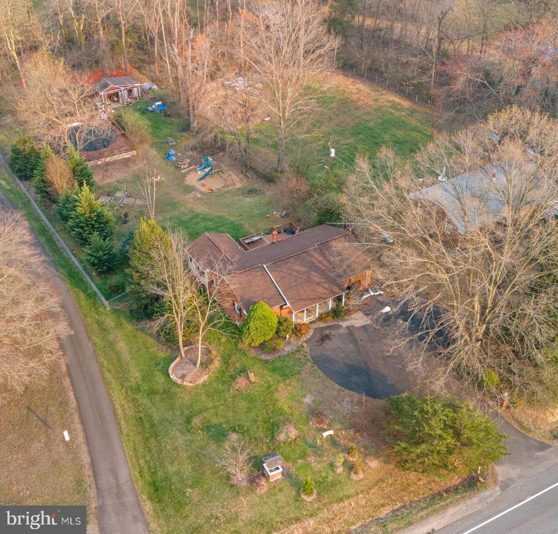 10741 James Madison Highway photo 8