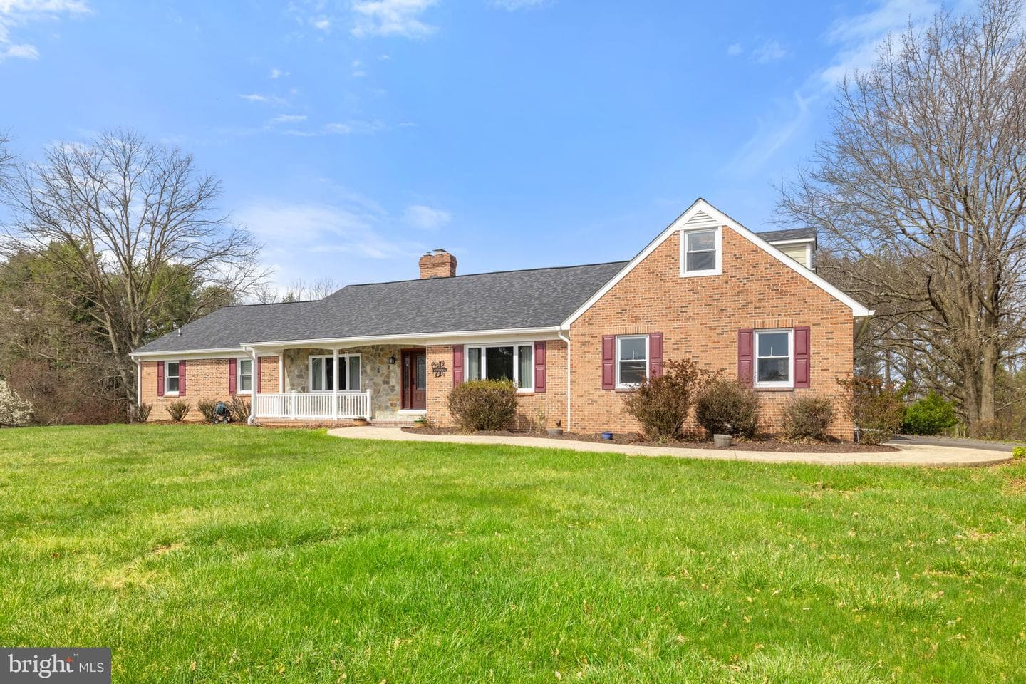 8839 Grasslands Court photo 2