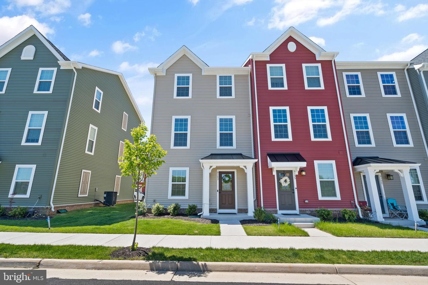 5153 Penn Street photo 1