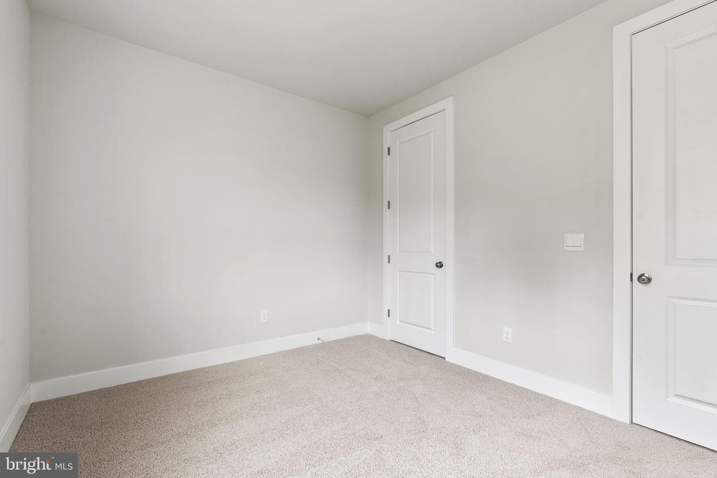 3450 Wooded Run Drive photo 25