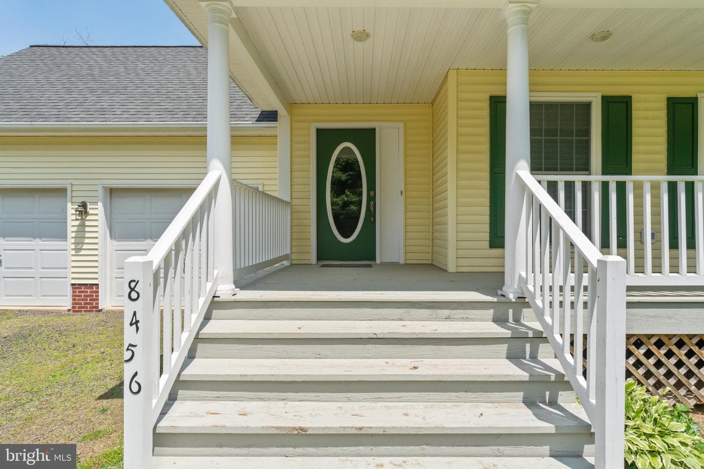 8456 Emerald Lane photo 2