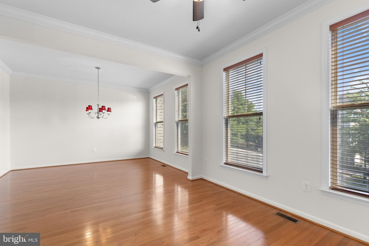 154 Cambridge Way photo 19