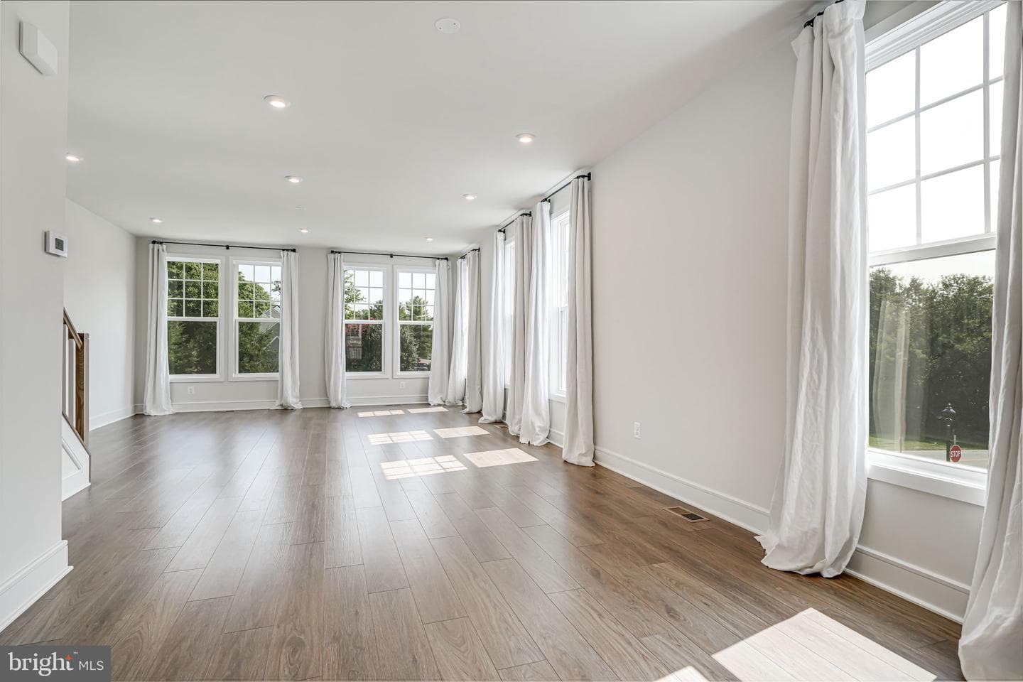 4258 Frost Street photo 3