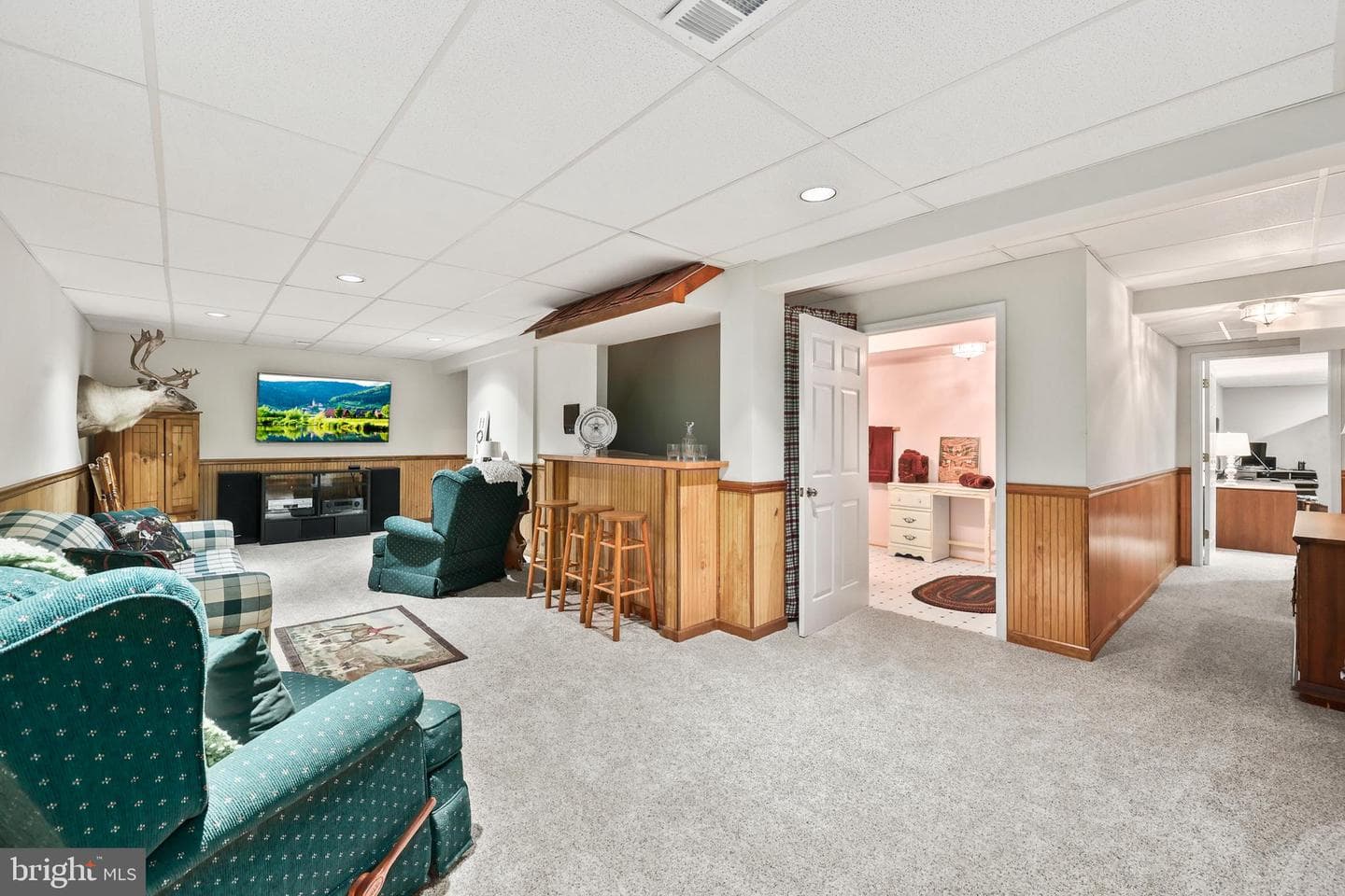 6735 Kelly Road photo 20