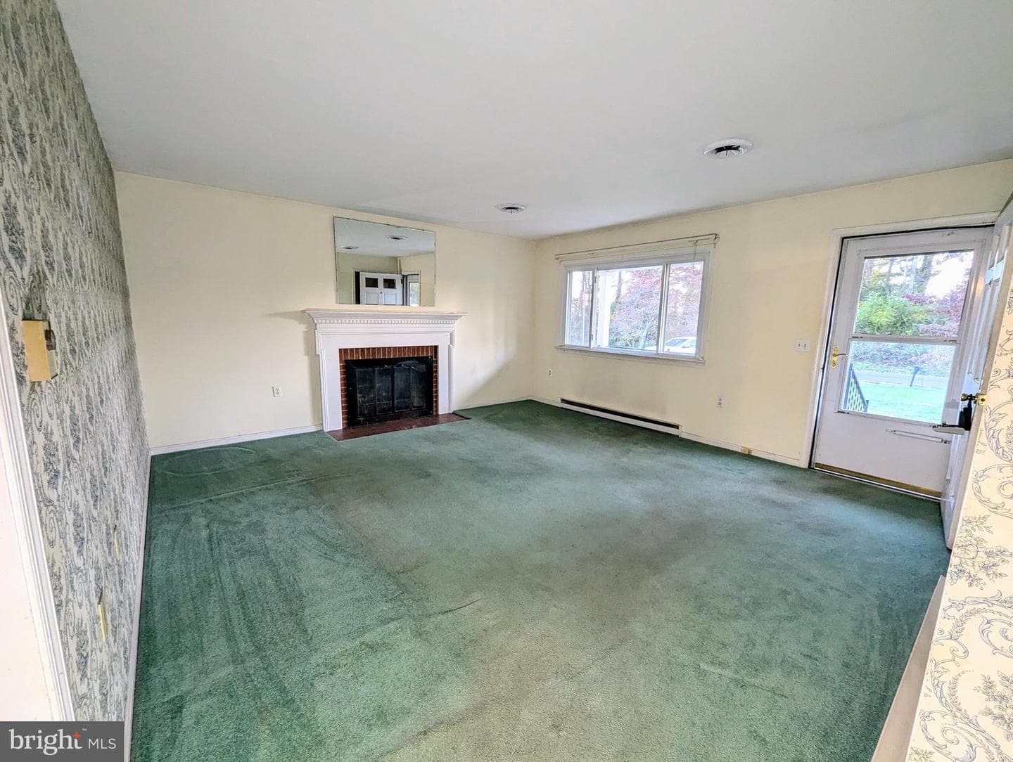 7196 Airlie Road photo 8