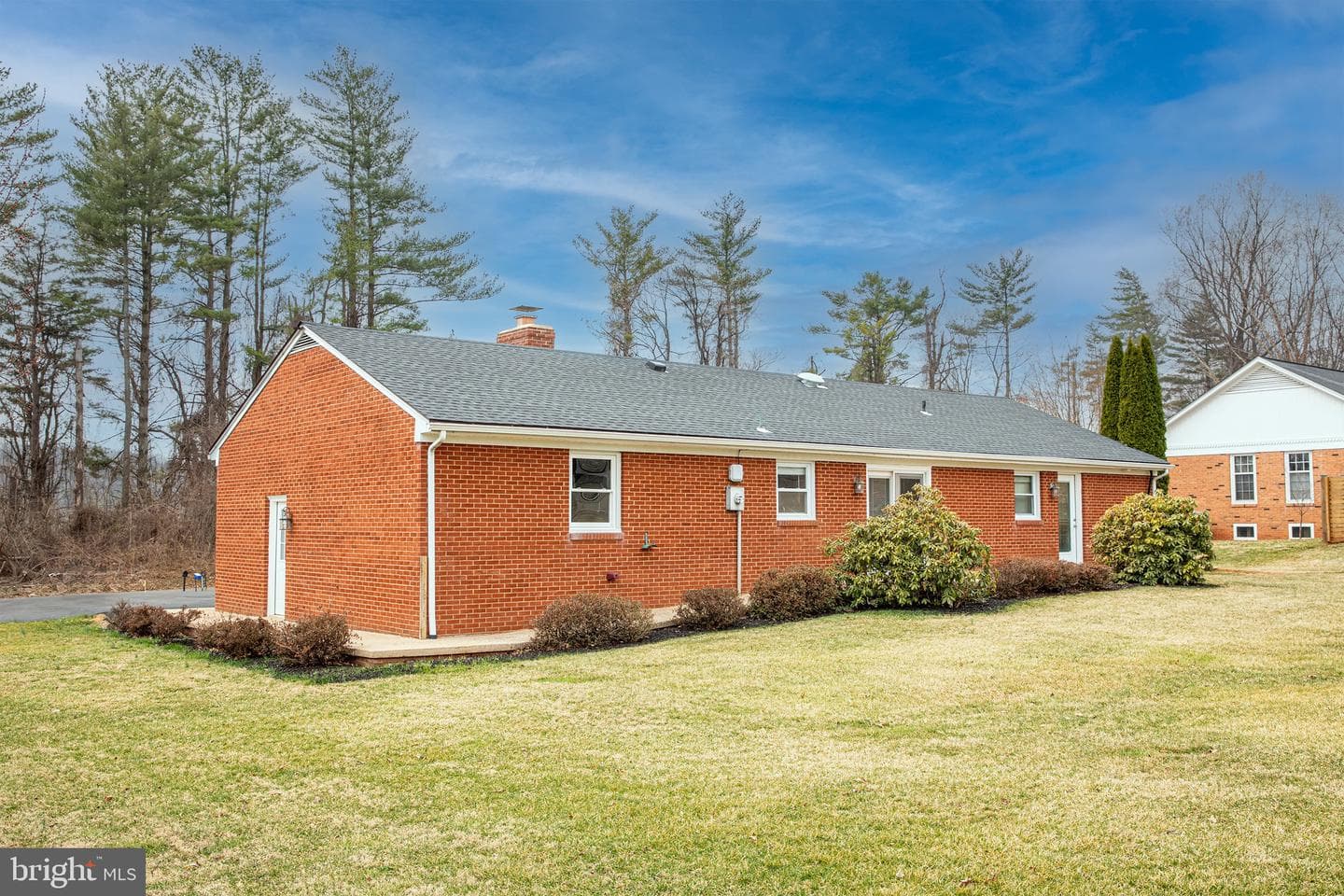 7196 Airlie Road photo 29