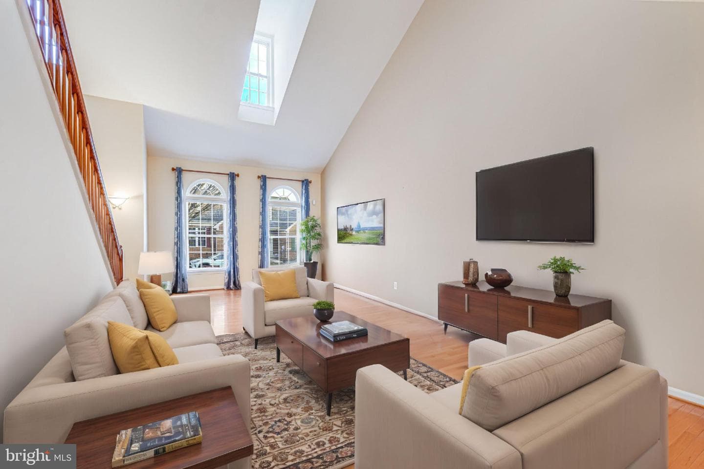 161 Ruby Court photo 3