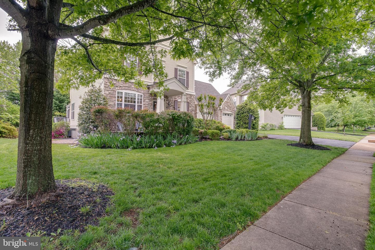 6735 Eckert Court photo 3