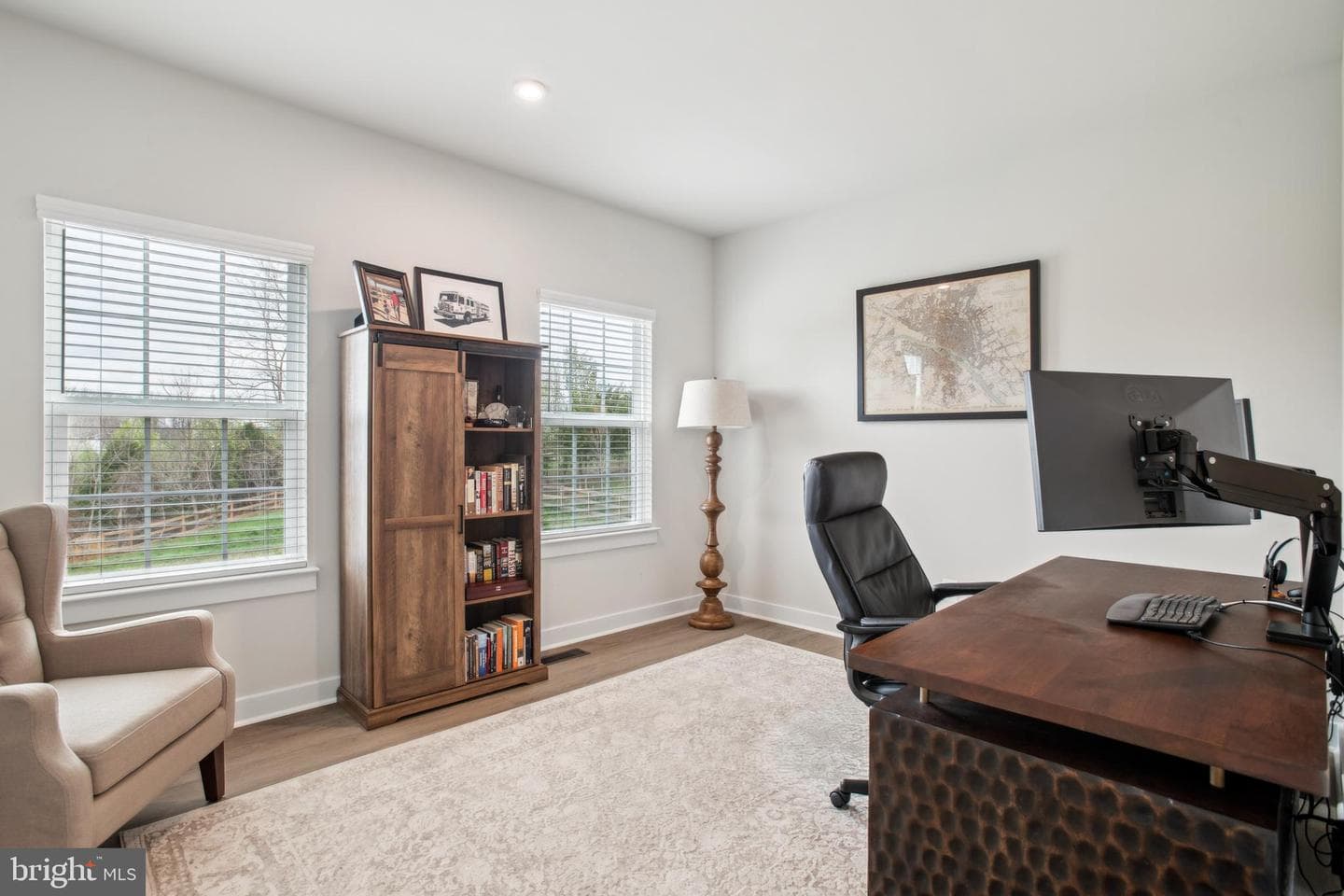 8015 International Drive photo 20