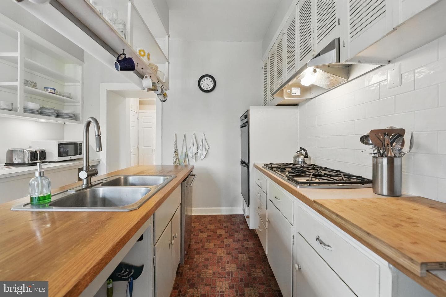 507 Winchester Street photo 18