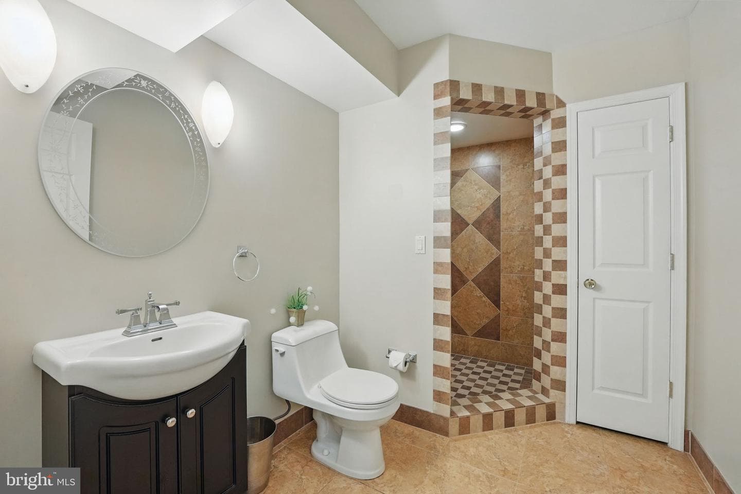 8511 Leeds Manor Road photo 28