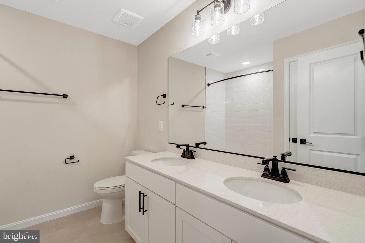 2080 Springvale Drive photo 30